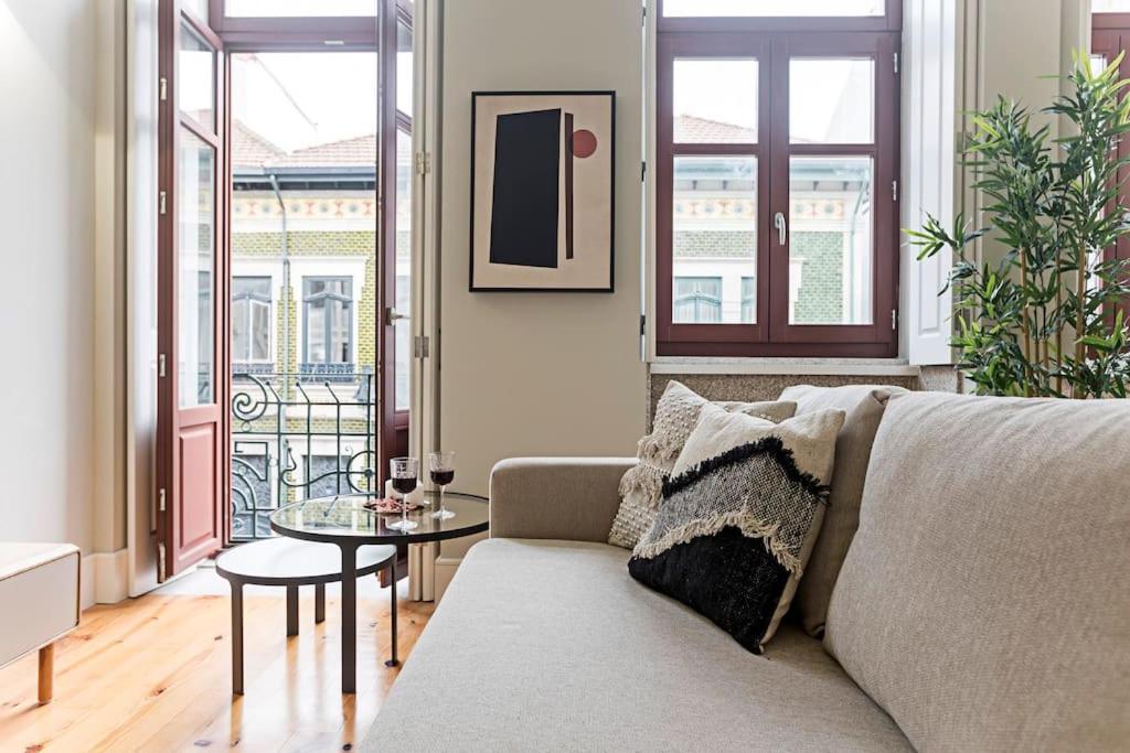 Historical Sunny Marques - With Ac! Apartment Porto Luaran gambar