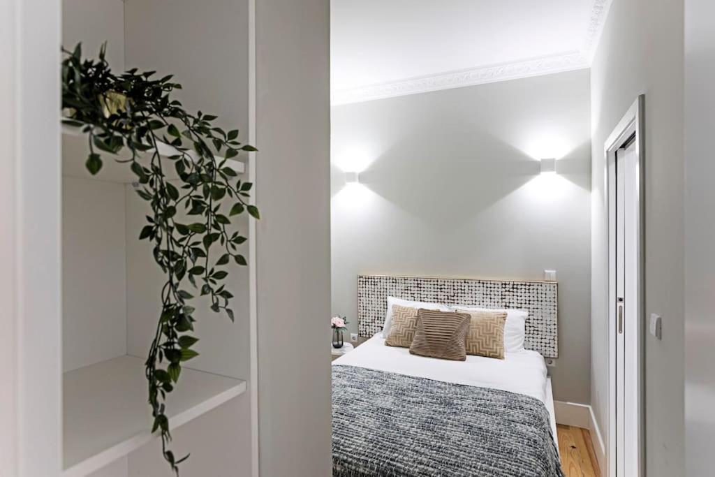Historical Sunny Marques - With Ac! Apartment Porto Luaran gambar