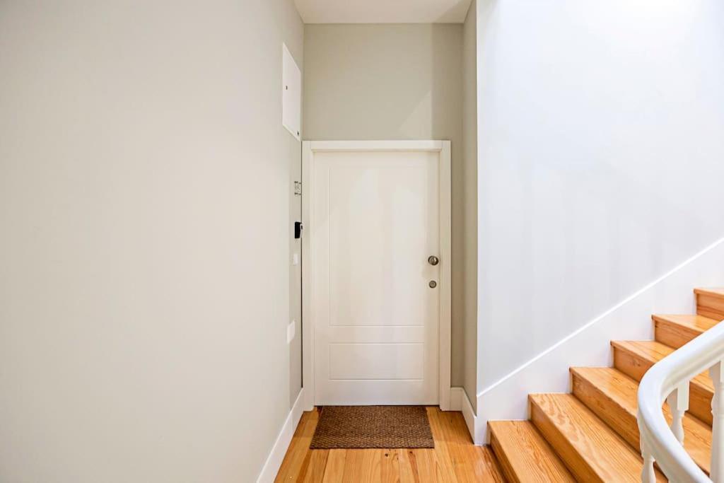 Historical Sunny Marques - With Ac! Apartment Porto Luaran gambar