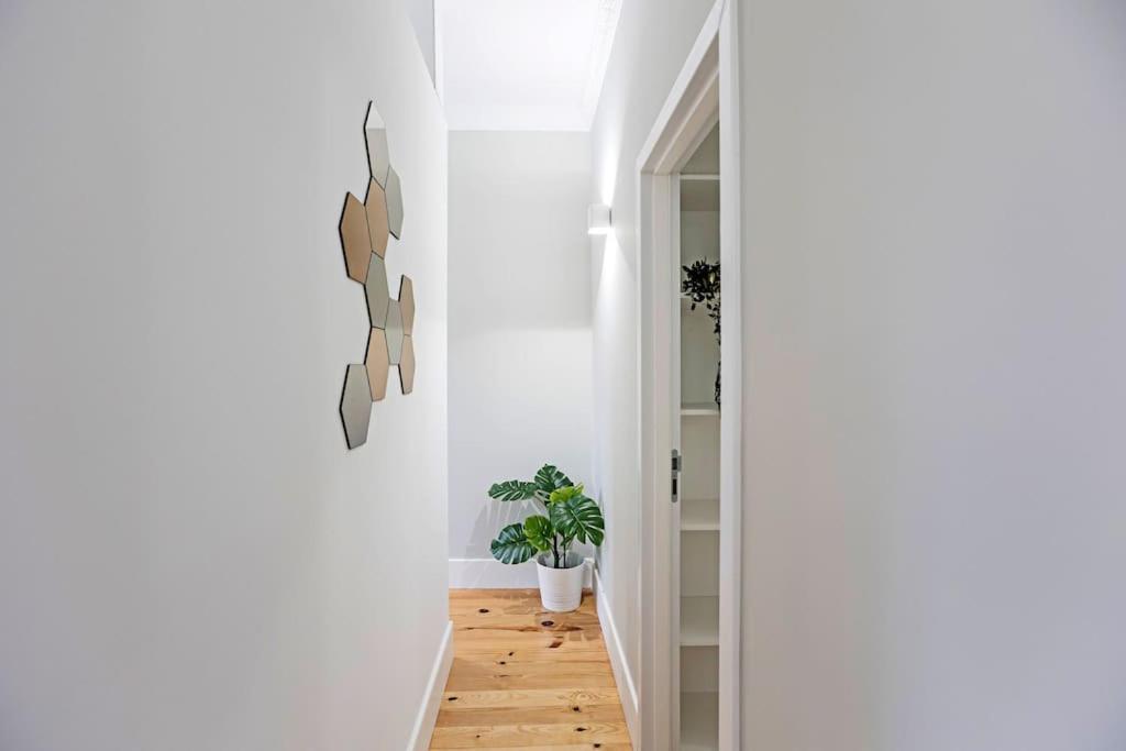 Historical Sunny Marques - With Ac! Apartment Porto Luaran gambar