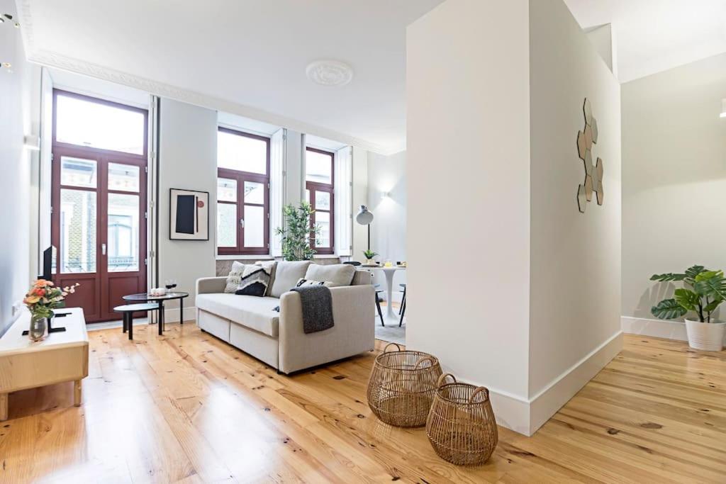 Historical Sunny Marques - With Ac! Apartment Porto Luaran gambar